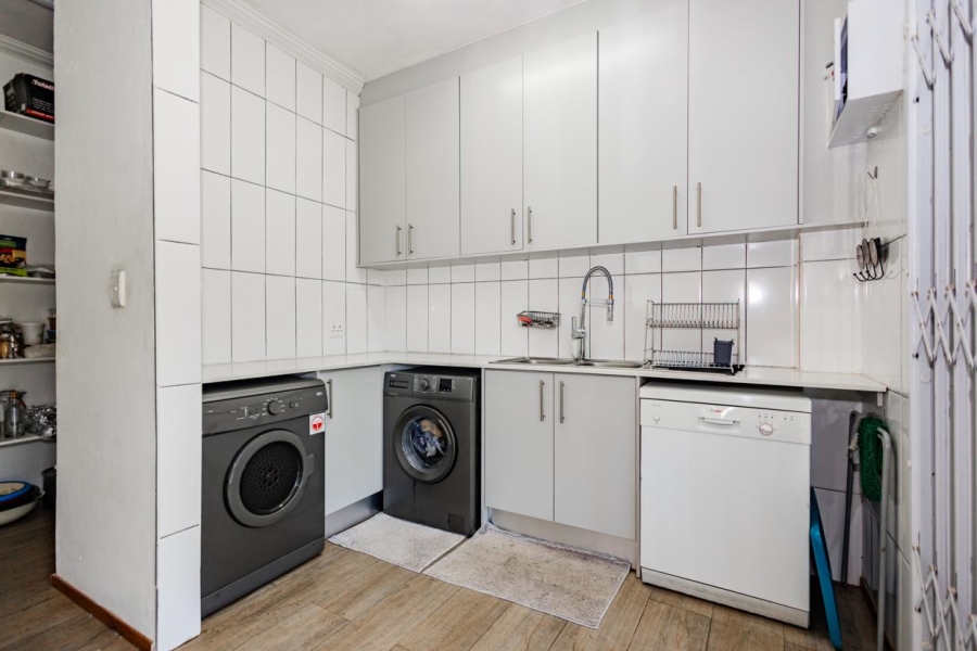 8 Bedroom Property for Sale in Joostenbergvlakte Western Cape